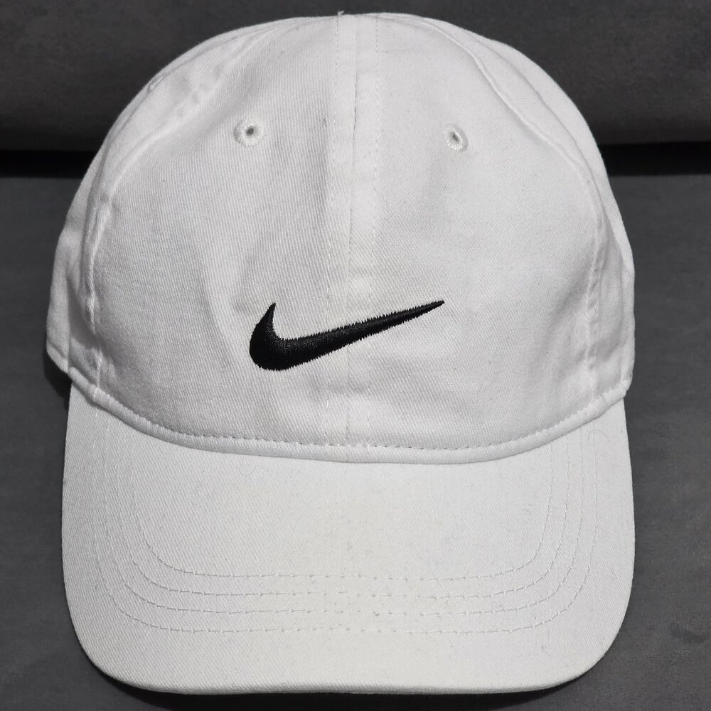 Nike Boys/Child 4-7 Hat Adjustable Cap – Excellent Used Condition - Picture 2 of 8